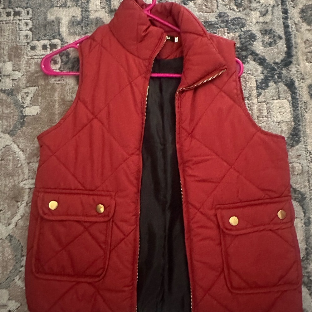 2 vests in this bundle.